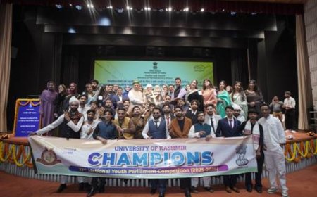 17वीं राष्ट्रीय युवा संसद प्रतियोगिता 2024-25 के विजेताओं को सम्मान