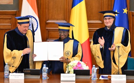 बुखारेस्ट यूनिवर्सिटी ने किया राष्ट्रपति को मानद डॉक्टरेट की उपाधि