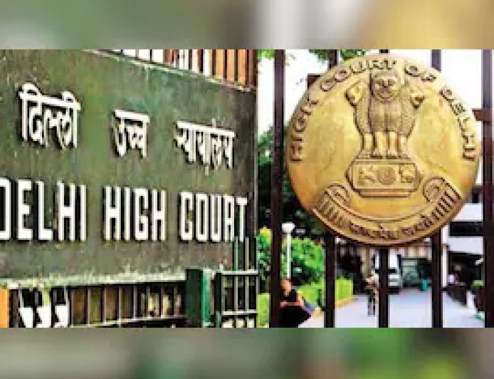'स्वयंभू' पत्रकारों की बाढ़, मोबाइल वाला हर कोई रिपोर्टर नहीं!