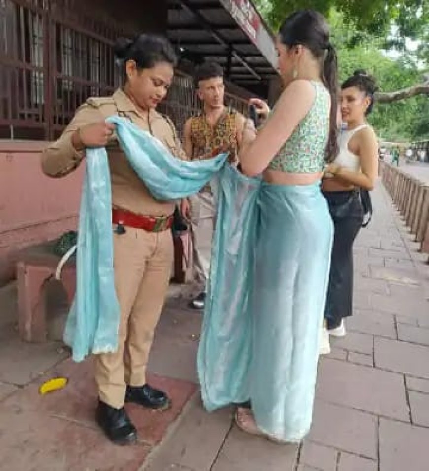 थैंक्यू यूपी पुलिस : ताजमहल में विदेशी पर्यटक की खुल गई साड़ी, महिला सिपाही ने पहनाई