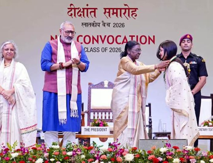 निफ्ट के संयुक्त दीक्षांत समारोह में 10 टापर छात्रों को राष्ट्रपति ने दिया गोल्ड मैडल  