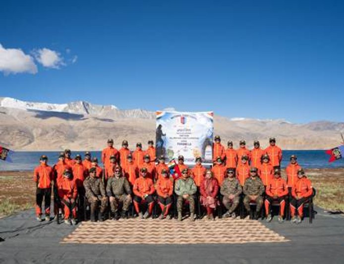 एनसीसी की 20 महिला कैडेटों ने पार किया परांग ला दर्रा