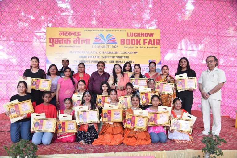 पुस्तक मेला : सब गोलमाल है ने किया लोटपोट,  लगा स्वास्थ्य शिविर