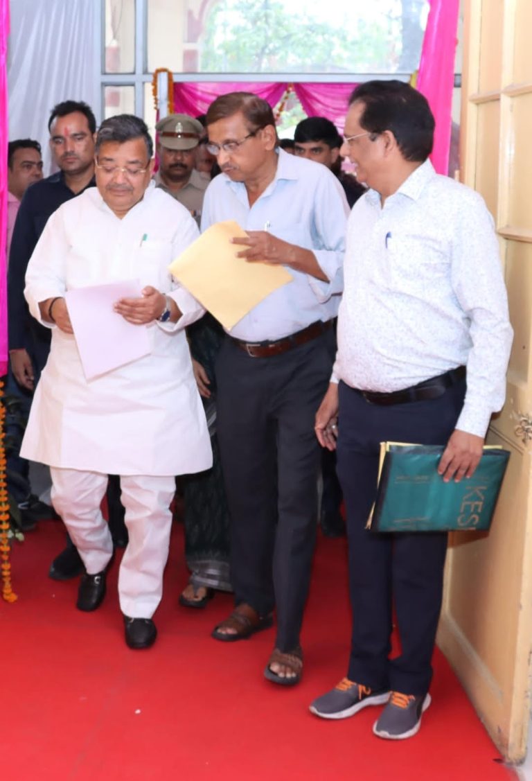 नए रूप रंग में सजा राय उमानाथ बली प्रेक्षागृह